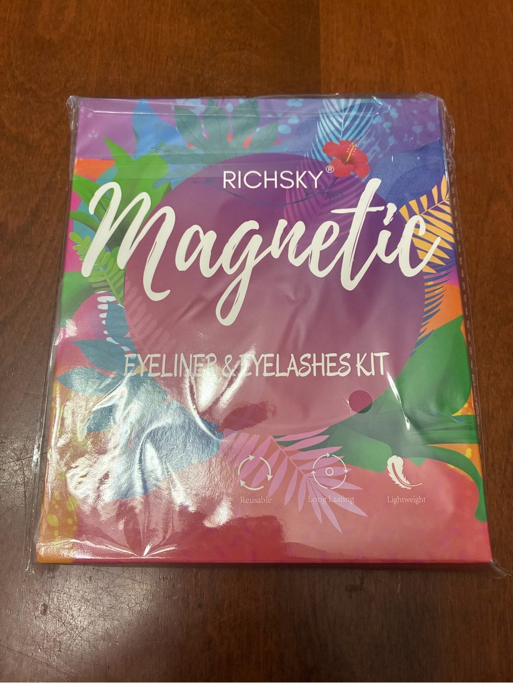 Magnetic Eyeliner & Lashes Kit — Pink and Purple